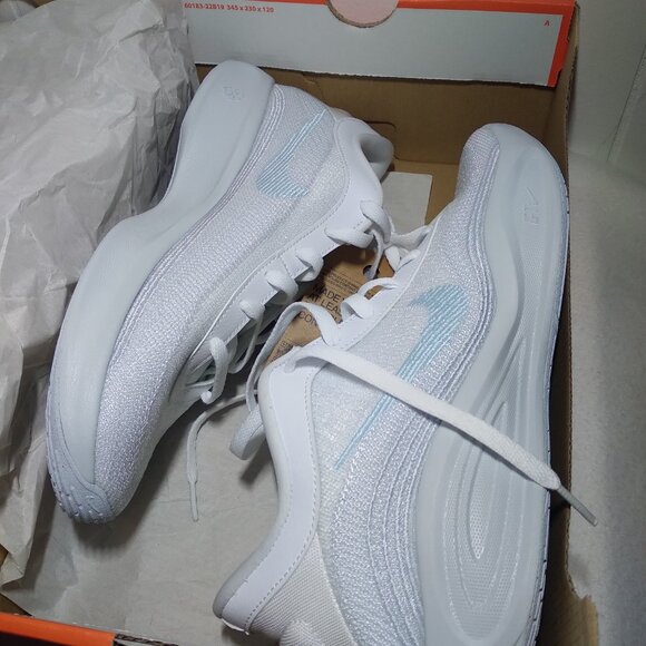 Nike Men\'s Sz 10 G.T. Hustle Academy White/Glacier Blue FJ7791-101  Sneakers NEW